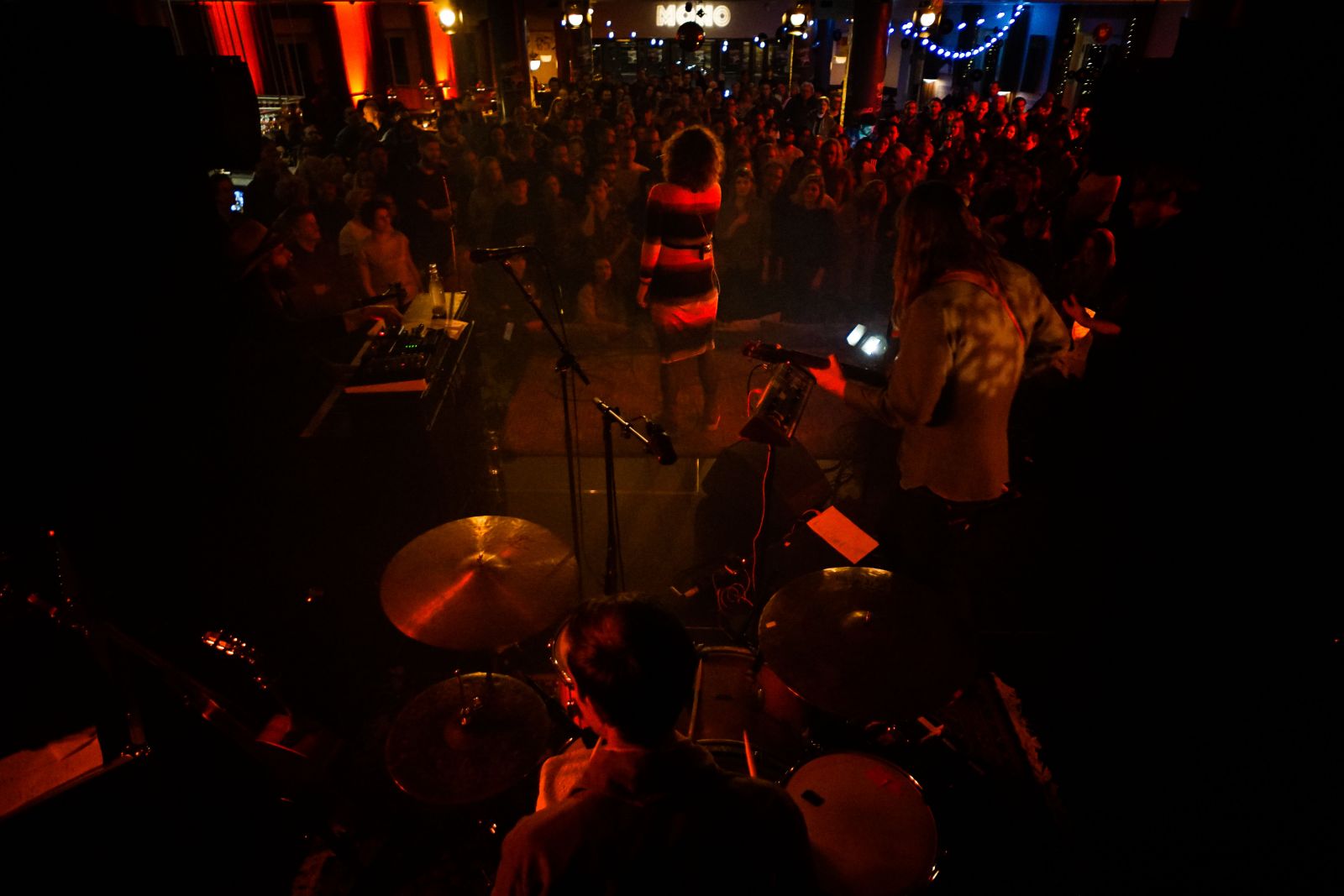 Live music acts