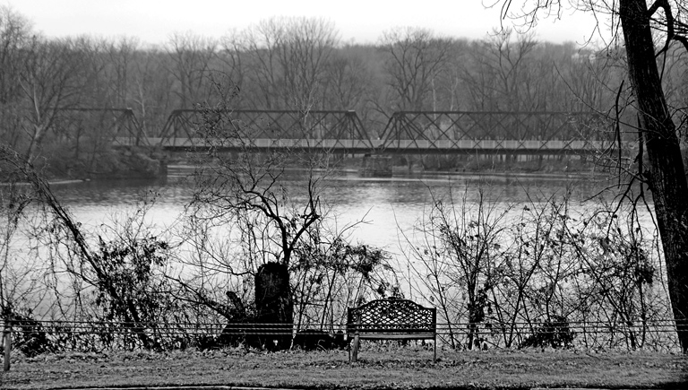 Lens for the night/landscape/portrait shooting f1.8 loving hobbiest